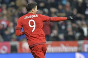 Levandovski srušio HSV