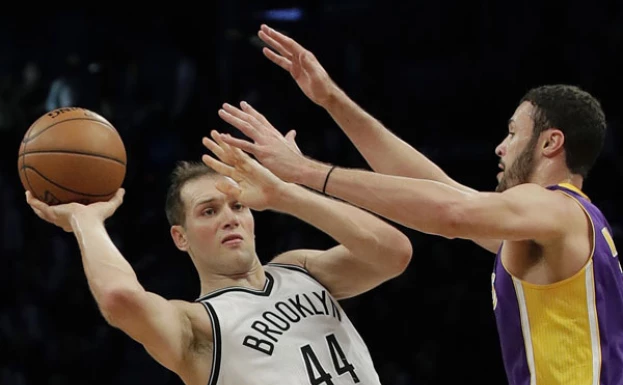 AP Photo/Frank Franklin II