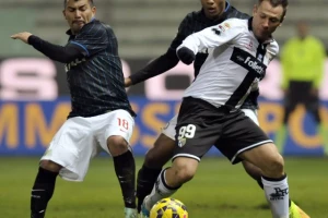 Inter se izblamirao u Parmi, kraj puta za Macarija?