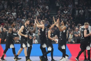 Poluvreme - Dok je sticao prednost nad Trentom, Partizan dobio rivala u četvrtfinalu!