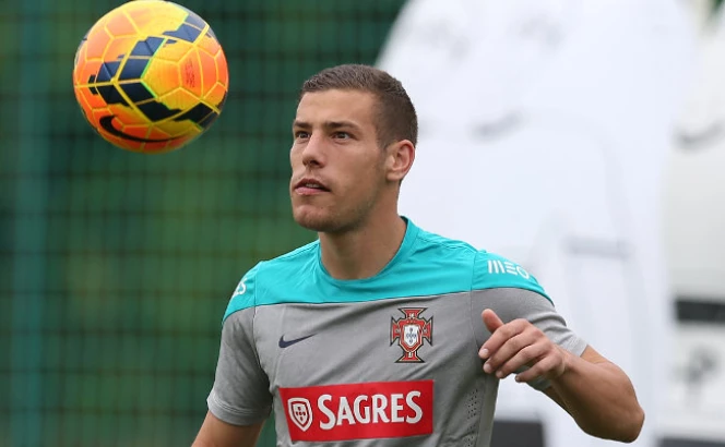 Epa/Tiago Petinga