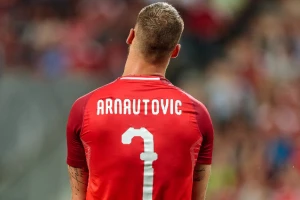 Potpisao Arnautović!