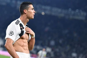Ronaldo ''odbranio'' penal Iguainu?!