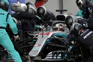 Hamilton: "Mercedes je imao brojne probleme u Ostinu"