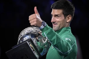 Srpski teniseri vraćaju se iz Amerike, i Novak sa zaštitnom maskom