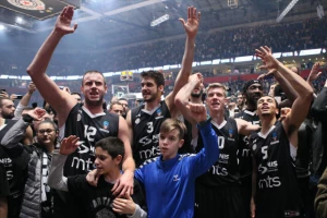 Partizanov trijumfalni povratak u ''Hram košarke''