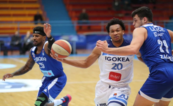 Cibona/Zeljko Baksaj & Domagoj Vranar & Gordan Lausic)