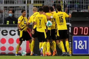 Bundesliga - Neustrašivi Haland nastavio teror, Dortmund siguran u duelu dve Borusije!